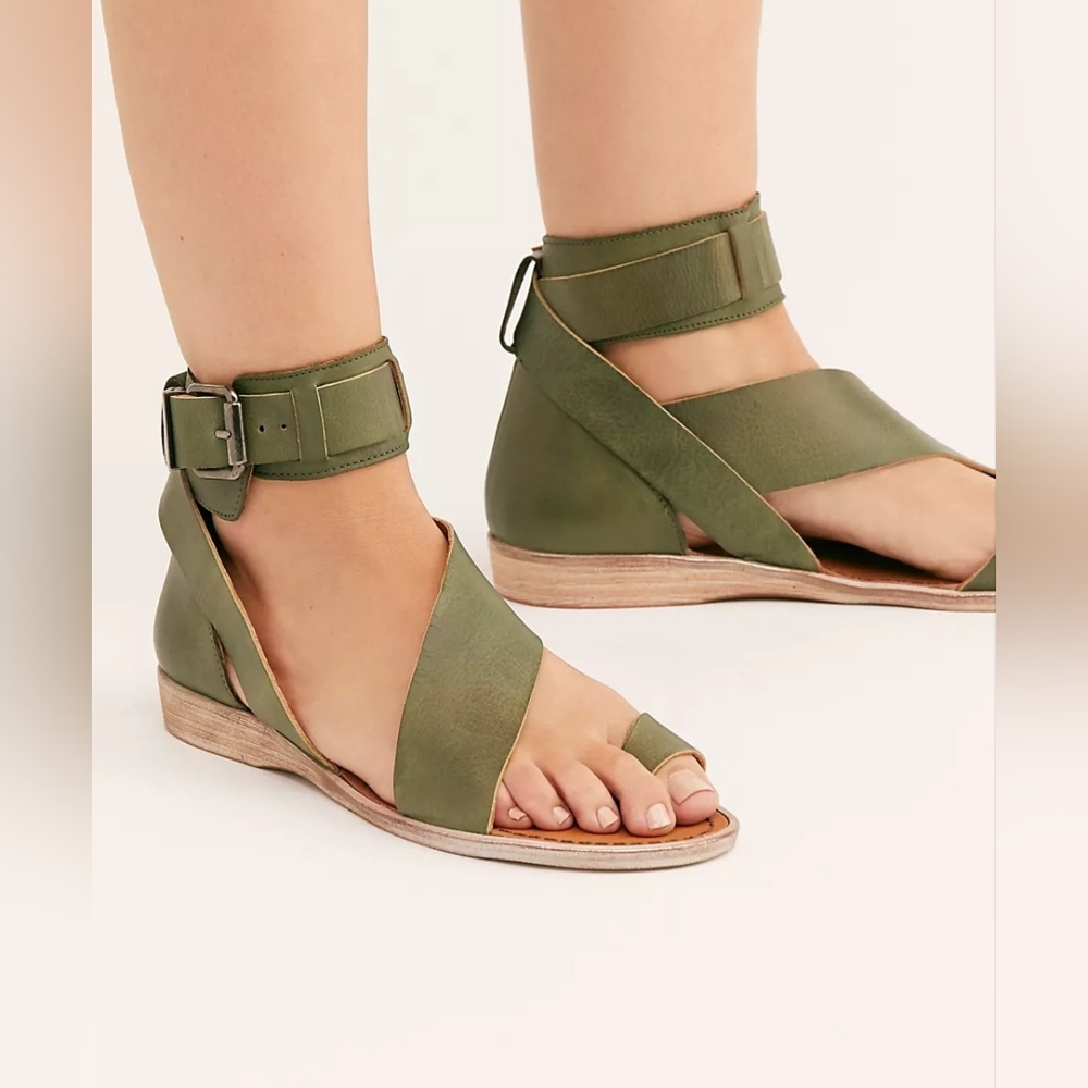 NWT Free People Vale Boot Leather Sandal Shoes - Brand new - "Khaki" color - Picture 2 of 12